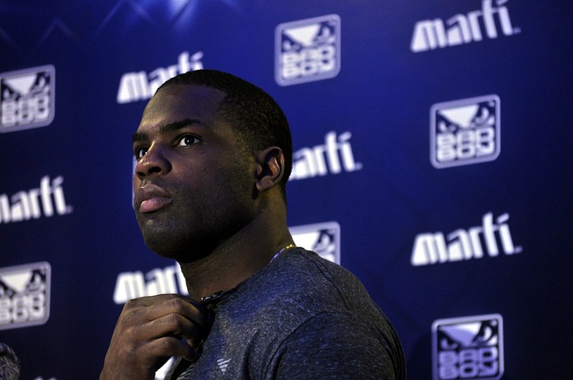 我国首个国家级陆相页岩油示范区年产页岩油突破百万吨.